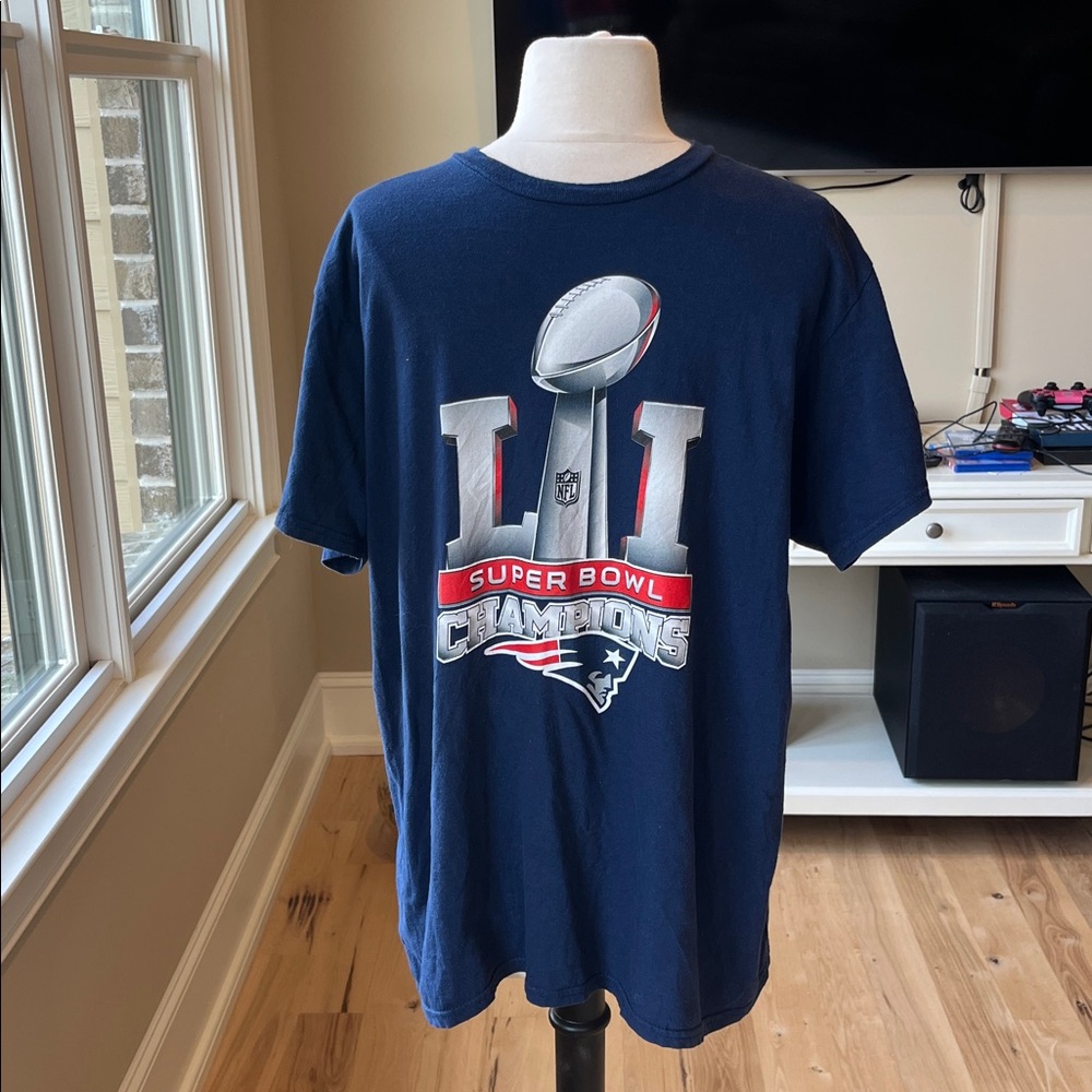 New England Patriots Pats Super Bowl Champions Blue Cotton Short Sleeve Mens L